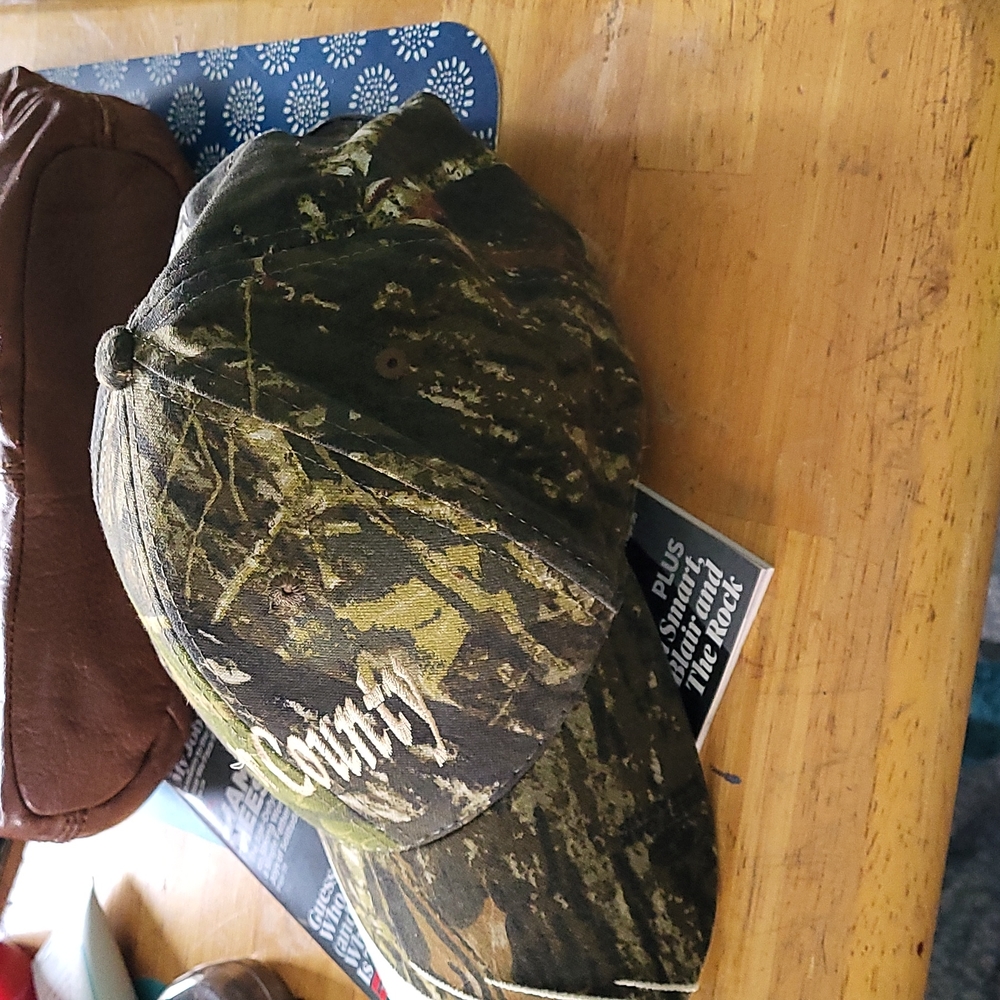 Hat - Picture 2 of 3